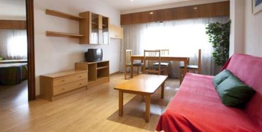 фото отеля Apartamentos Goya 75