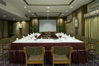 фото отеля The Gateway Hotel Ummed Ahmedabad