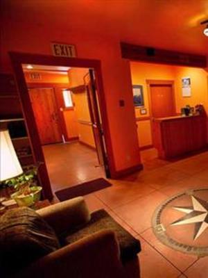 фото отеля Alpine Lodge Whistler