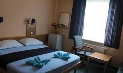 фото отеля Hotel-Pension am Rathaus