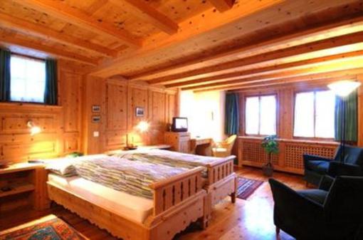 фото отеля Hotel Chasa Sofia Scuol