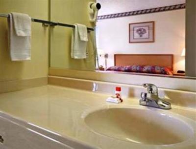 фото отеля Americas Best Value Inn Geneseo