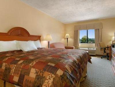 фото отеля Baymont Inn La Grange