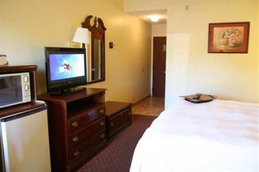 фото отеля Hampton Inn Louisville I-65 @ Brooks Rd.