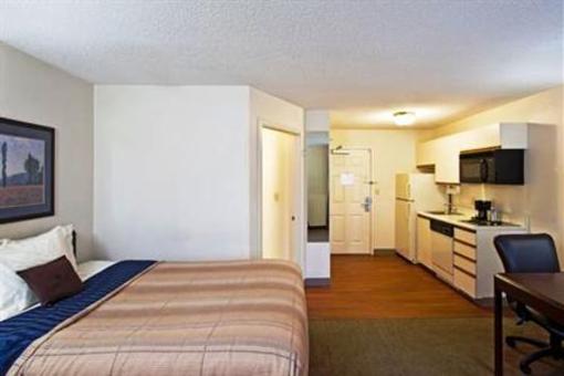 фото отеля Candlewood Suites Detroit Southfield