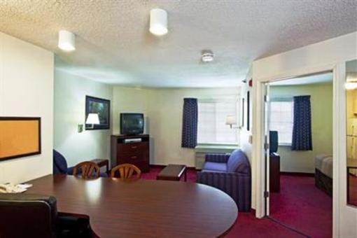 фото отеля Candlewood Suites Detroit Southfield