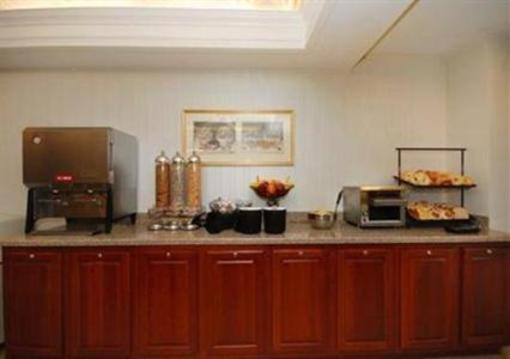 фото отеля Comfort Inn and Suites La Vale