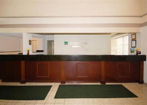 фото отеля Americas Best Value Inn Camelot Inn of Fairview Heights