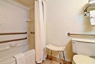 фото отеля Americas Best Value Inn Camelot Inn of Fairview Heights