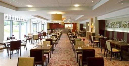 фото отеля Hilton Garden Inn North Luton
