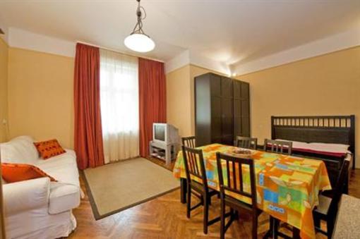 фото отеля Dunaflat Puccini Apartment Budapest