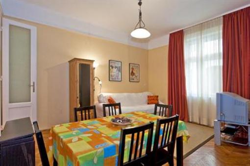 фото отеля Dunaflat Puccini Apartment Budapest