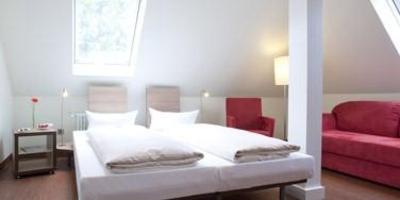 фото отеля Stadthotel Kolping Freiburg