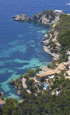 фото отеля Petit Cala Fornells