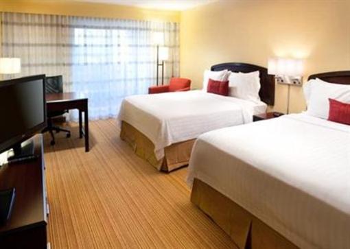 фото отеля Courtyard Hotel Pleasant Hill