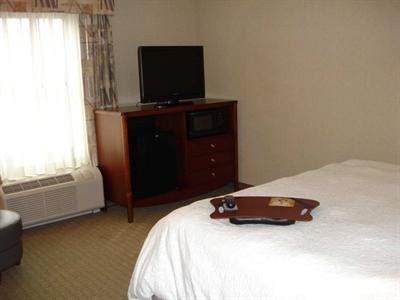 фото отеля Hampton Inn Lewisburg