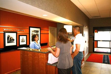 фото отеля Hampton Inn Lewisburg