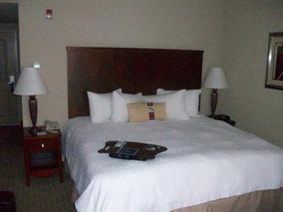 фото отеля Hampton Inn Lewisburg
