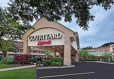 фото отеля Courtyard Hartford Cromwell