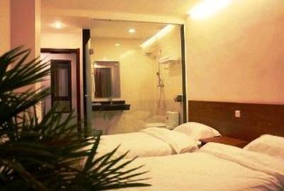 фото отеля Yijia Business Hotel Qingdao