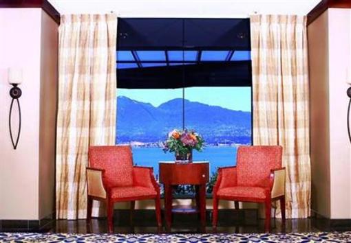 фото отеля Renaissance Vancouver Harbourside Hotel