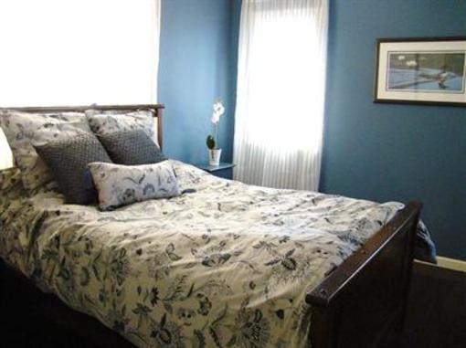 фото отеля Malahat View Guesthouse