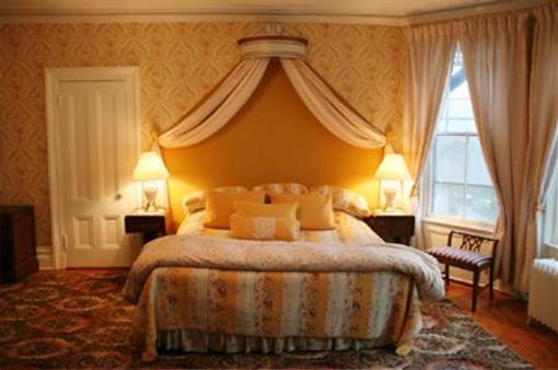 фото отеля Boscawen Inn