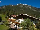 фото отеля Ferienhaus Kirchplatzl Apartment Leutasch