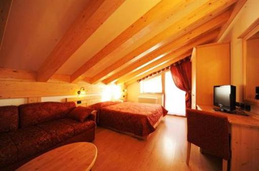 фото отеля Hotel Canada Pinzolo