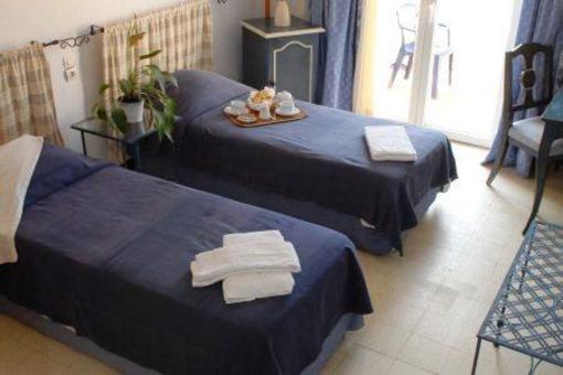 фото отеля Auberge Du Cap Le Lavandou