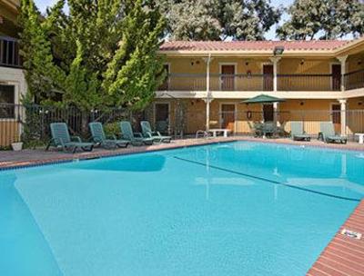 фото отеля Days Inn San Jose Convention Center Fairgrounds