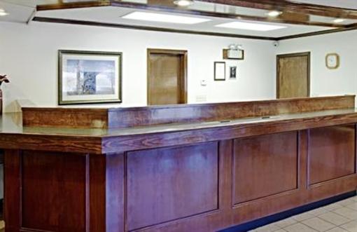 фото отеля Americas Best Value Parkway Inn