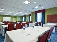 Holiday Inn Express Hotel & Suites Akron South Airport Area