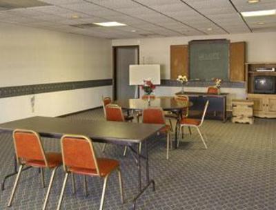 фото отеля Travelodge Hotel Airport Platte City