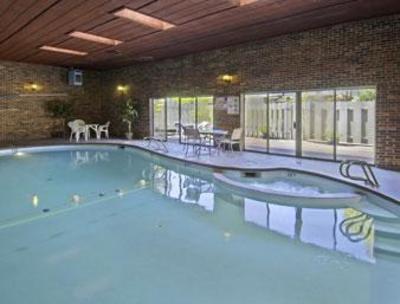 фото отеля Travelodge Hotel Airport Platte City