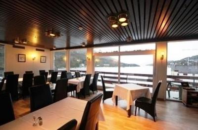 фото отеля Eivindvik Fjordhotell