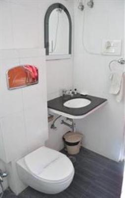 фото отеля Hotel Landmark Jaipur