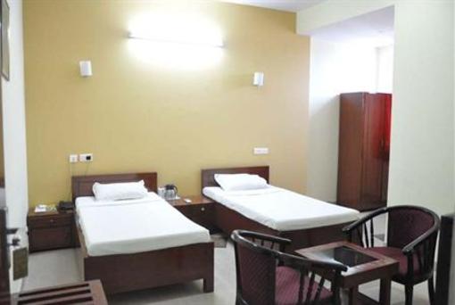 фото отеля Hotel Landmark Jaipur