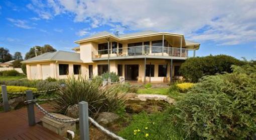 фото отеля Hilltop Apartments Phillip Island