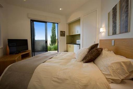 фото отеля Hilltop Apartments Phillip Island