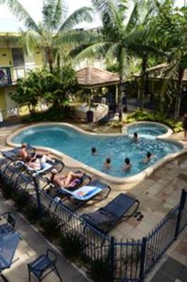 фото отеля Cairns Central YHA Backpackers Hostel