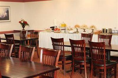 фото отеля International Hotel Lynnwood