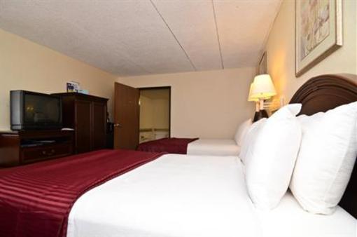 фото отеля Best Western Princeton Manor Inn & Suites South Brunswick