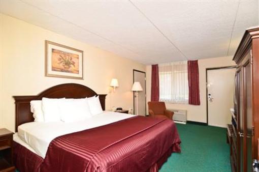 фото отеля Best Western Princeton Manor Inn & Suites South Brunswick