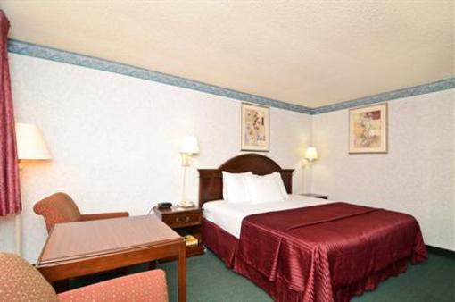 фото отеля Best Western Princeton Manor Inn & Suites South Brunswick