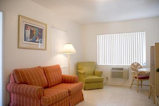 фото отеля Summerland Suites