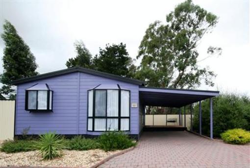 фото отеля Traralgon Park Lane Holiday Park