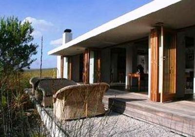 фото отеля Farm 215 Nature Retreat & Fynbos Reserve Baardscheerders Bosch