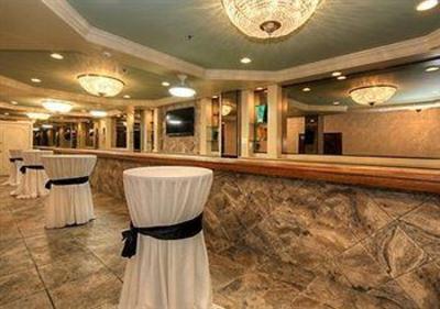 фото отеля The Clarion Hotel and Conference Center