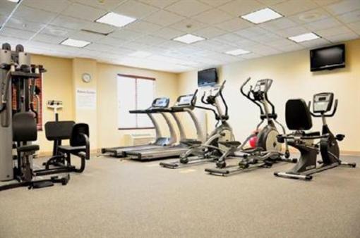 фото отеля Holiday Inn Express & Suites Fort Myers- The Forum